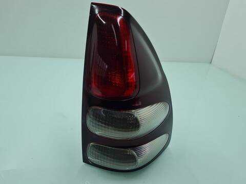 Foto 1ª: Piloto Trasero Derecho Toyota Land Cruiser 3.0 D4-D VXL 166CV 122KW [1KD-FTV] (2005)