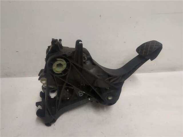 Foto 2ª: Pedal Embrague Volkswagen Golf 1.6 BLUEMOTION [1.6 LTR. - 81 KW 16V TDI DPF] [CRKB]