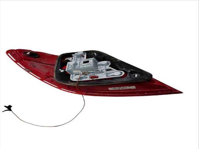 Foto 2ª: Piloto Trasero Derecho Mercedes Clase C 160 C 220 CDI 204.002) (2007)