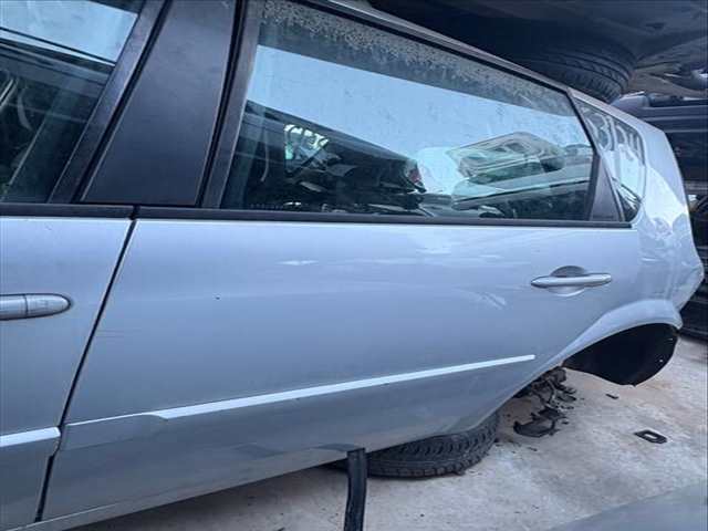 Foto 2ª: Faro Antiniebla Delantero Izquierdo Mercedes Clase C 160 611962 BERLINA (2001)