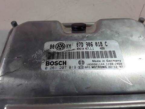 Foto 2ª: Centralita Motor ECU Volkswagen Passat W8 VARIANT 275CV
