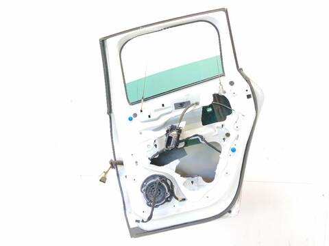 Foto 3ª: Puerta Trasera Derecha Peugeot 3008 1.6 BLUEHDI 120 (2016)