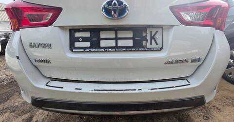 Paragolpes Trasero Toyota Auris HYBRID ACTIVE 136CV 100KW