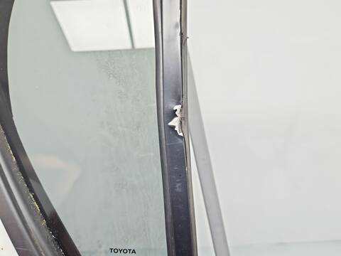 Foto 2ª: Puerta Trasera Derecha Toyota Hilux DOBLE CABINA DLX 4X4 149CV 110KW [2GD] (2022)
