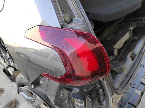 Piloto Trasero Izquierdo Peugeot 2008 HN01