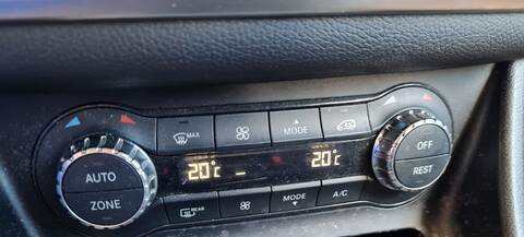 Foto 2ª: Mando Climatizador Mercedes Clase G 230 GLA 200 CDI 156.908) 136CV 100KW [651930] (2015)