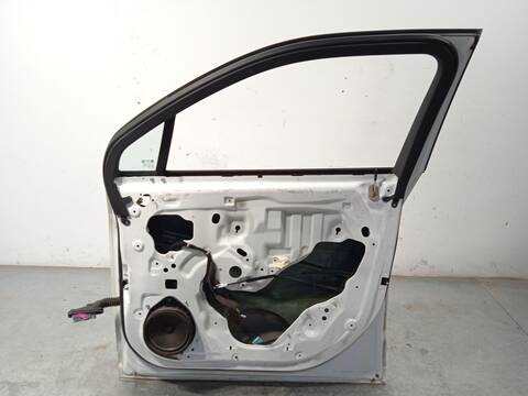 Foto 4ª: Puerta Delantera Derecha Chevrolet Orlando 2.0 D 163CV 120KW [Z20D1] (2012)