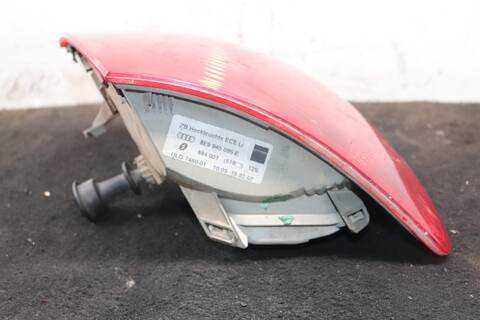Foto 3ª: Piloto Trasero Izquierdo Audi A4 1.9 TDI 116CV 85KW (2004)
