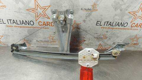 Foto 2ª: Elevalunas Manual Trasero Derecho Dacia Sandero STEPWAY 90CV 66KW [K9K C6] (2015)