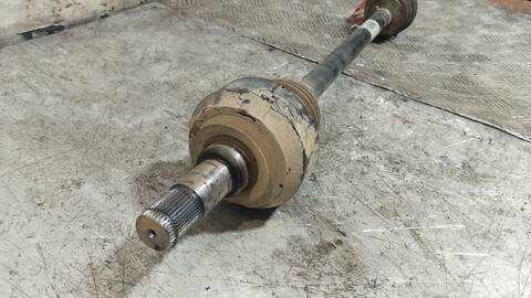 Foto 4ª: Transmision Trasera Derecha Mercedes Clase ML 320 3.0 CDI W164) 224CV 165KW 164.122) [OM642940] (2005)