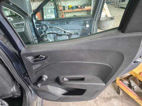 Elevalunas Manual Trasero Derecho Renault Clio BUSINESS EDITION 100CV 74KW
