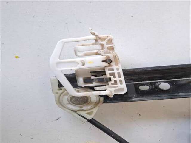 Foto 3ª: Elevalunas Eléctrico Delantero Derecho Ford Fiesta AMBIENTE 1.4 TDCI CAT 68CV (2001)