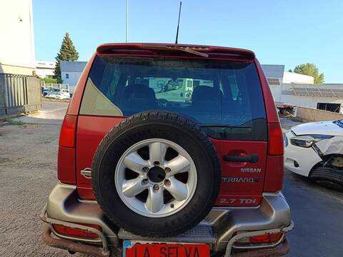 Portón Nissan Terrano TD27TI