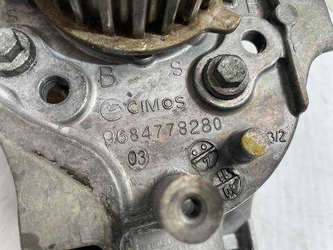 Foto 3ª: Bomba Inyeccion Peugeot 308 ENVY 112CV 82KW [9HR (DV6C)] (2011)
