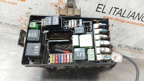 Foto 3ª: Caja Reles Fusibles Audi A3 AMBIENTE 110CV 81KW [CRK] (2014)