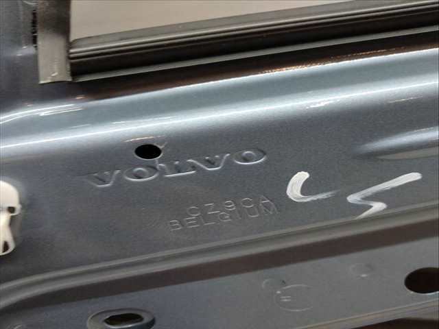 Foto 3ª: Puerta Delantera Derecha Volvo V40 190 CV 140KW [D4204T14] (2017)