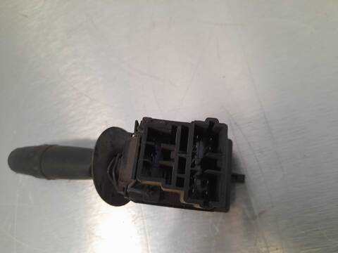 Foto 2ª: Mando Multifuncion Citroen Xantia 2.0 HDI CAT RHY - DW10TD) BERLINA 90CV 66KW (2000)