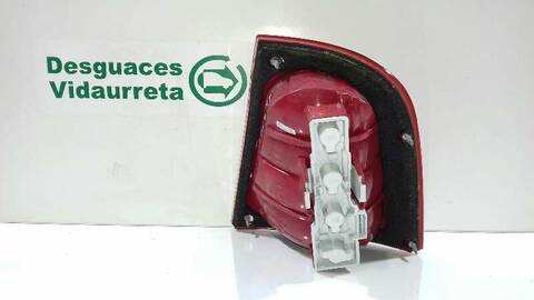 Foto 3ª: Piloto Trasero Izquierdo Skoda Octavia 1.6 BERLINA 102CV 75KW [AVU] (2001)