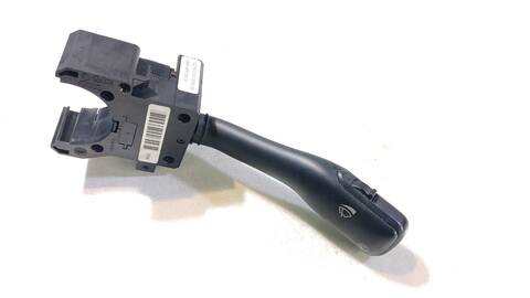 Foto 2ª: Mando Multifuncion Audi A2 1.4 16V 75CV 55KW [AUA] (2000)