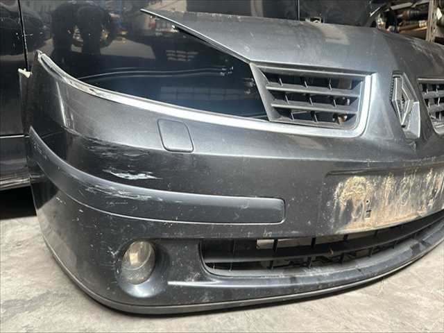 Foto 2ª: Paragolpes Delantero Renault Laguna 1.9 DCI [D/F9Q D6] (2005)