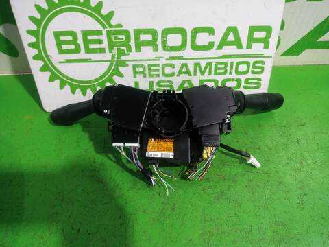 Foto 2ª: Mando Multifuncion Toyota Auris ACTIVE 116CV 85KW [8NR-FTS] (2016)