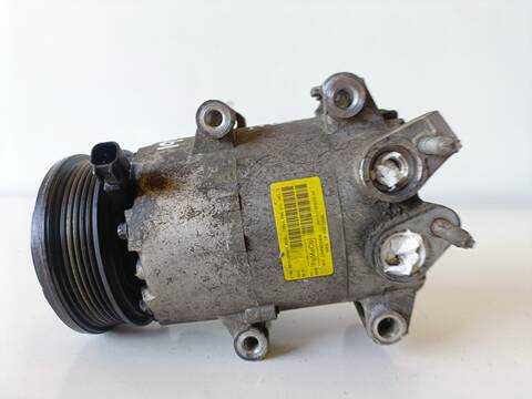 Foto 1ª: Compresor Aire Acondicionado Ford Fiesta UGJC (2014)