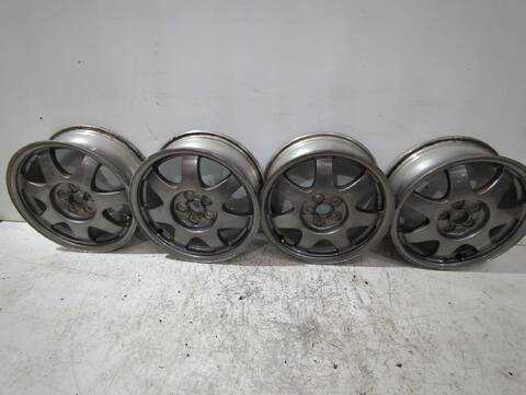 Juego LLantas Toyota Prius BASIS AUT. 78CV