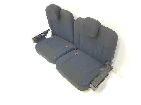 Foto 3ª: Asientos Tercera Fila Nissan NV200 D 109CV [EM57] (2009)
