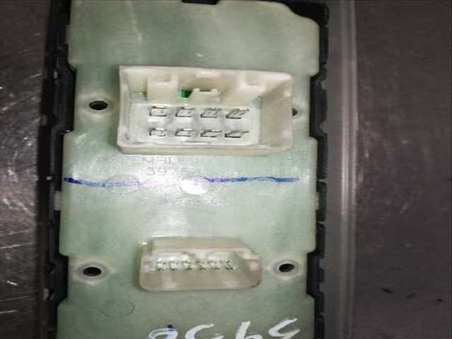 Foto 3ª: Botonera Elevalunas Dodge Avenger SXT 140CV 103KW [BYL] (2008)