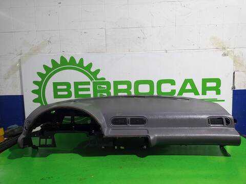 Salpicadero Nissan Serena 2.3 LX DIESEL 75CV 55KW