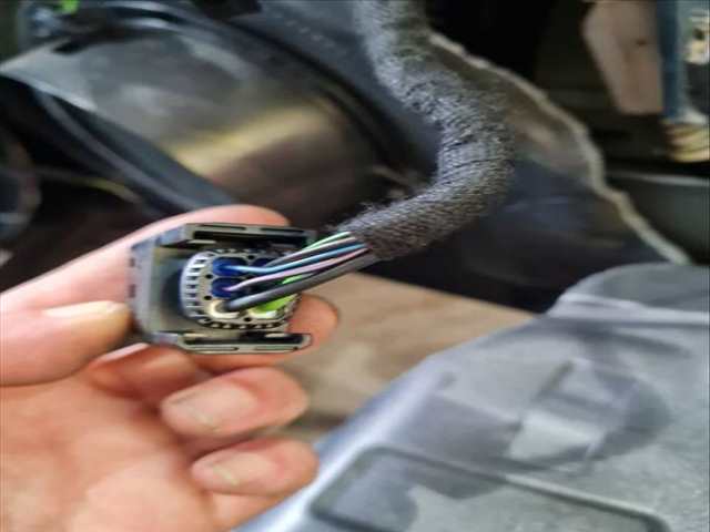 Foto 2ª: Elevalunas Eléctrico Delantero Derecho Mercedes Clase C 160 280 219.354) 231CV 170KW [M272943] (2008)