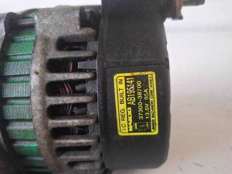 Foto 2ª: Alternador Hyundai Trajet G4JP (2001)