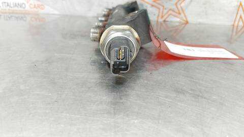 Foto 3ª: Rampa Inyectora Citroen C4 SEDUCTION 114CV 84KW [9H05] (2014)