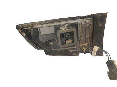 Foto 3ª: Piloto Trasero Derecho Land Rover Discovery 2.0 D 4X4 (2014)