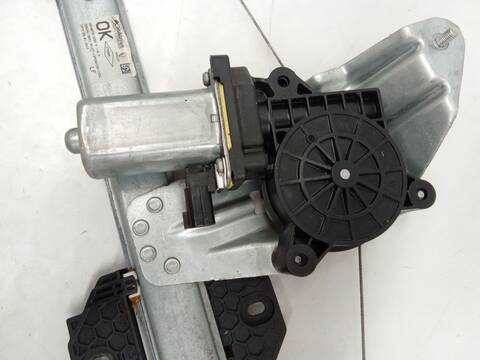 Foto 2ª: Elevalunas Eléctrico Delantero Izquierdo Dacia Sandero TCE 90 B8M1 B8MA) 90CV 66KW [H4B 400,H4B 412,H4B 411,H4B 410,H4B 408] (2015)