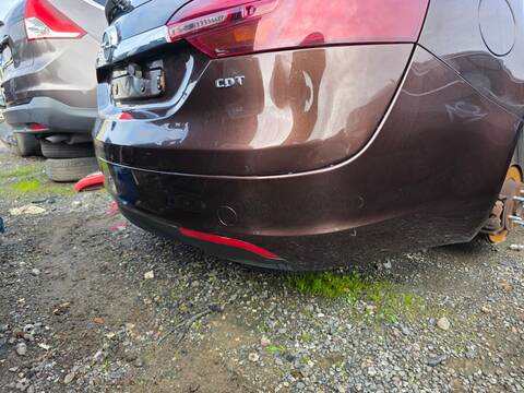 Foto 3ª: Paragolpes Trasero Opel Insignia BASIS 4X4 136CV 100KW (2016)