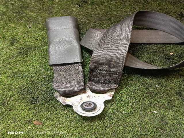 Foto 4ª: Cinturón Trasero Central Jeep Cherokee 2.5 TD 3P [VM52] (2001)