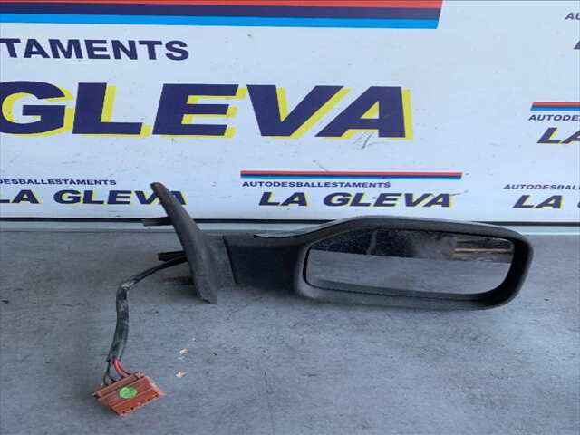 Retrovisor Derecho Peugeot 106 1.5 DIESEL 55CV 0CV