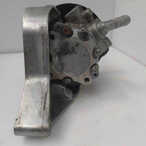 Foto 3ª: Bomba de Direccion Bmw Serie 1 114 120 D 163CV (2003)