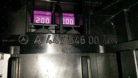 Foto 3ª: Caja Reles Fusibles Mercedes Vito 109/111 CDI LANG 447.703) 114CV 84KW (2014)