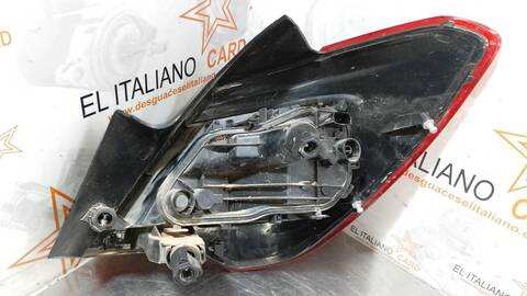 Foto 3ª: Piloto Trasero Izquierdo Opel Corsa COLOR EDITION ECOFLEX 100CV 74KW [B14NEJ] (2017)