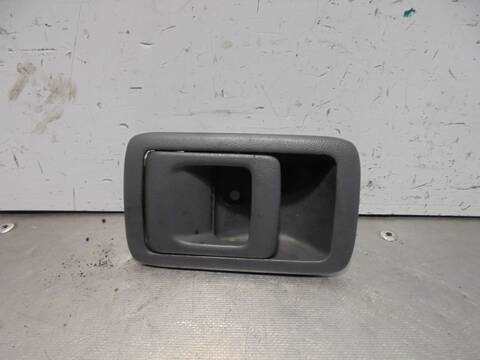 Maneta Interior Delantera Izquierda Toyota Land Cruiser TD VX 5-PTAS.) KZJ95) 125CV 92KW