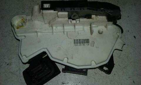 Foto 2ª: Cerradura Puerta Delantera Izquierda Volkswagen Sharan ADVANCE BLUEMOTION 170CV 125KW [CFGB] (2011)
