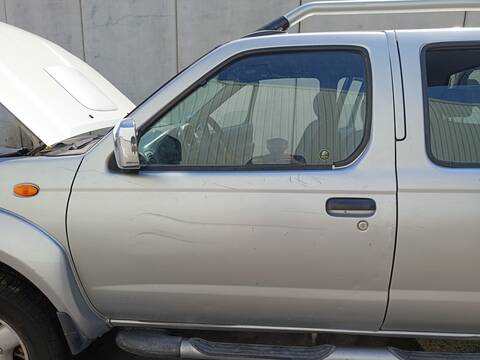 Puerta Delantera Izquierda Nissan Navara D PICKUP D22) YD25DDTI