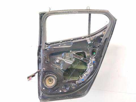 Foto 3ª: Puerta Trasera Derecha Opel Astra 1.4 TURBO 68) 150CV (2015)
