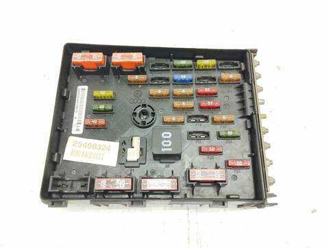 Caja Reles Fusibles Volkswagen Passat ADVANCE BERLINA 140CV 103KW