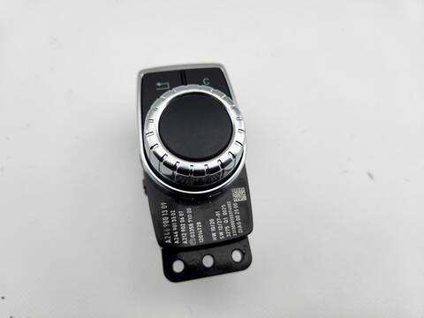 Foto 4ª: Mando Multifuncion Mercedes Clase B 150 B 180 CDI BE 246.200) 109CV 80KW [651901] (2013)