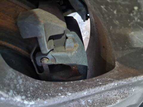 Foto 1ª: Pinza Freno Delantera Izquierdo Mercedes Clase ML 320 3.0 CDI W164) 224CV 165KW 164.122) [OM642940] (2005)