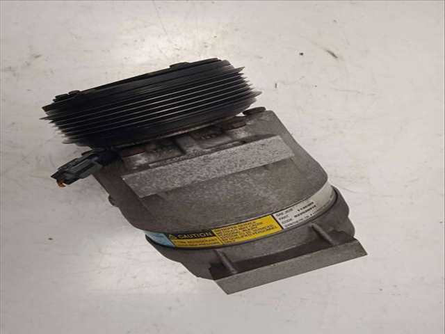 Foto 2ª: Compresor Aire Acondicionado Renault Megane 1.9 DTI DIESEL BERLINA 80CV 59KW I FASE 2 BERLINA BA0) [F9Q744] (2002)
