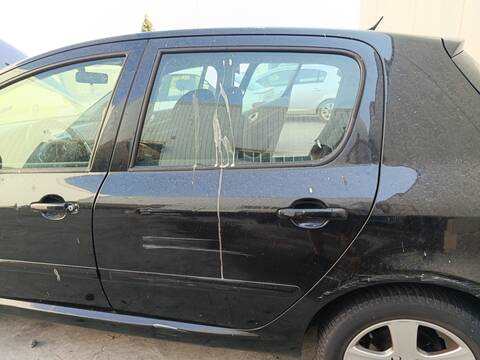 Foto 1ª: Puerta Trasera Izquierda Peugeot 307 NFU (2001)
